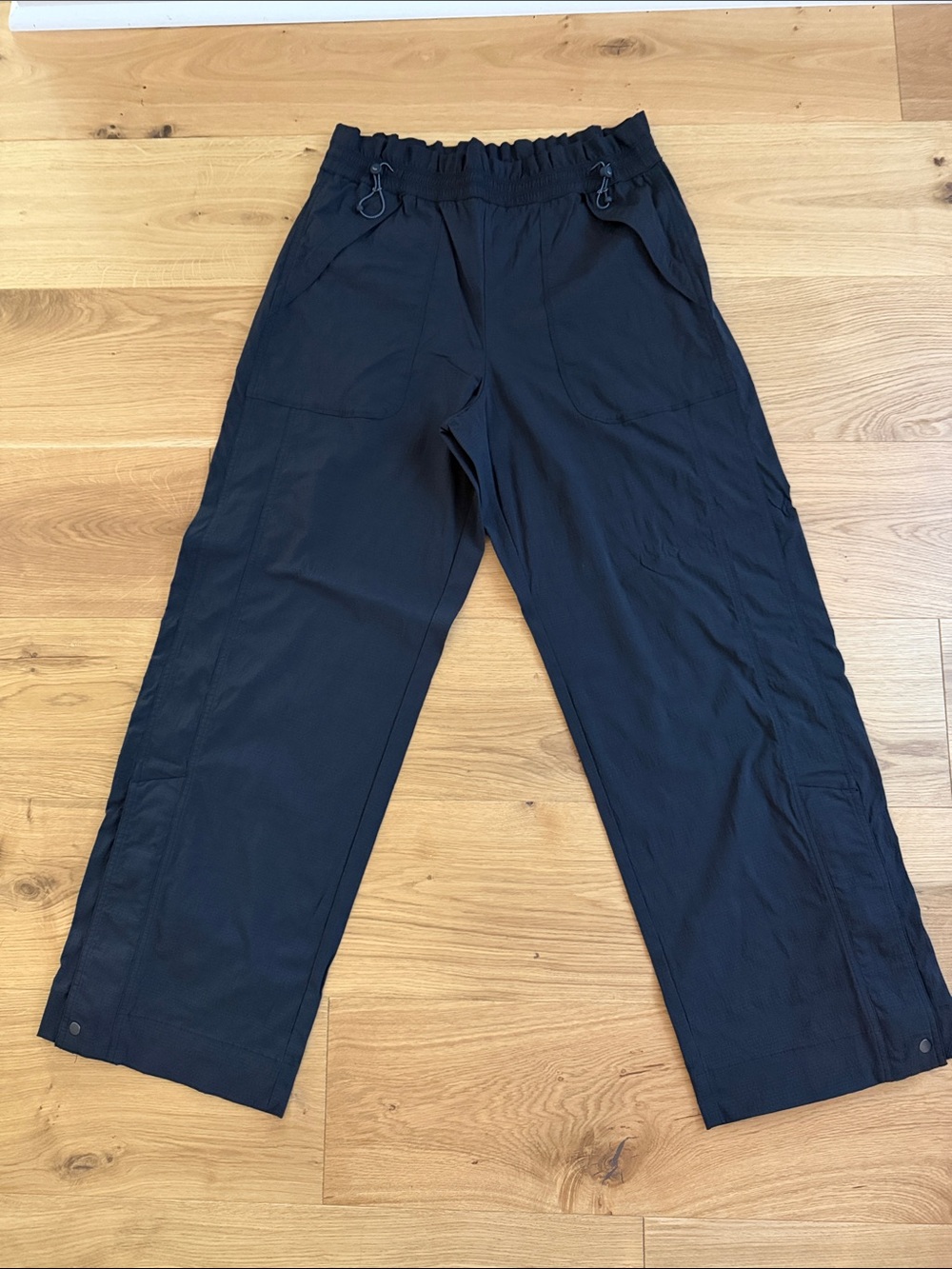 Athleta Black Elastic-Waist Cargo Joggers